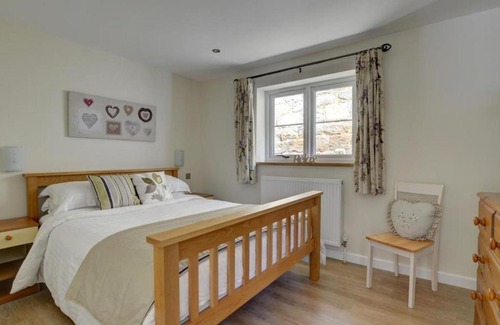 Maidstone House | Holiday Home East Hall Hill by Interhome