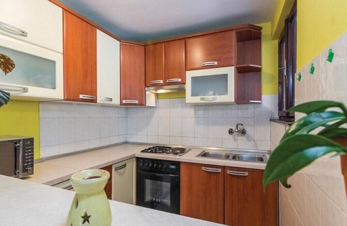 Modrusani House | Holiday home Ecio, with a large garden, surrounded by nature, fully fenced
