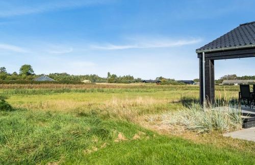 Nordost House | Holiday Home Elik - 500m from the sea by Interhome