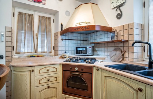 Mezzolombardo House | Holiday Home 'Emma Home' with Balcony and Wi-Fi