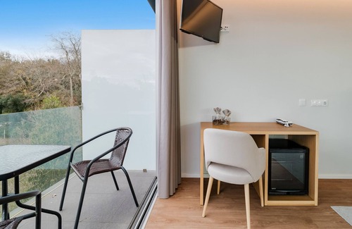 Ventosa House | Holiday Home 'Encosta Parque Nacional Do Gerês' with Mountain View, Wi-Fi and Air Conditioning