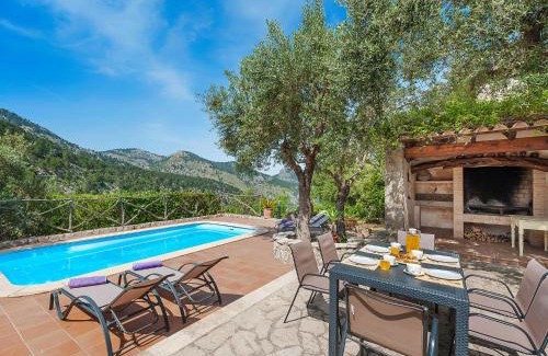 Selva House | Holiday Home Es Barracar by Interhome