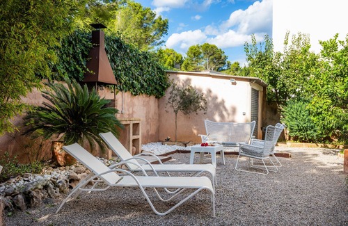Son Moll House | Holiday Home "Es Claper" with Wi-Fi, Garden & Terrace