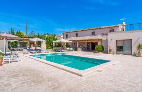Moscari House | Holiday Home Es Cos by Interhome