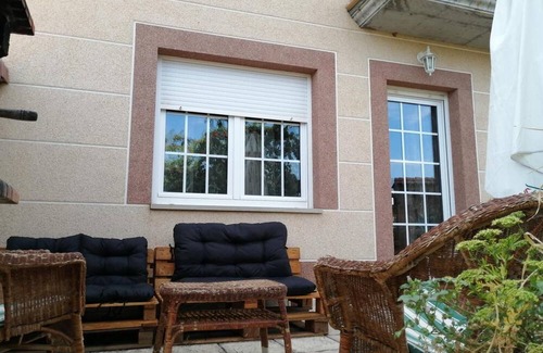 San Millan de Lara House | Holiday Home 'San Pelayo' with Mountain View, Shared Pool and Private Terrace