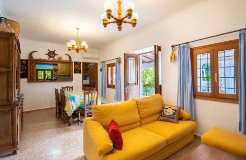 Sant Carles de Peralta House | Holiday Home Can Toni Mari by Interhome