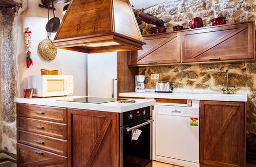 Villar de Corneja House | Holiday Home 'La Cantina' with Mountain View