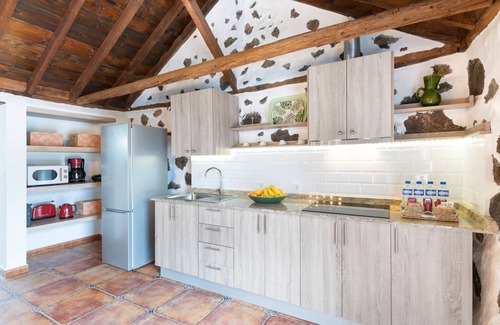 El Paso House | Holiday Home 'Estudio Bibi' with Mountain View and Private Terrace