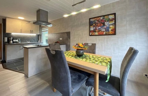 Scheibe-Alsbach House | Holiday home Ferienhaus Hellmich
