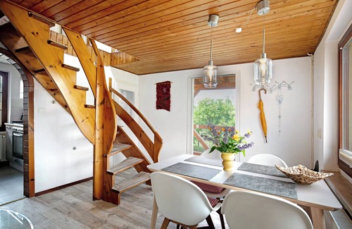 Althuttendorf House | Holiday Home 'Ferienhaus Engert Mit Holzofensauna' with Private Terrace, Shared Garden and Wi-Fi