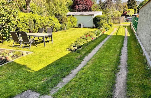 Blankenhain House | Holiday Home 'Ferienhaus Junghanß Blankenhain' with Private Terrace, Private Garden and Wi-Fi