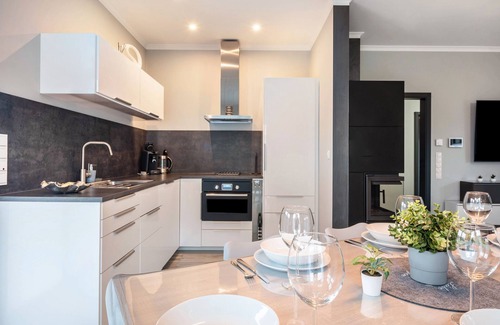 Barssel House | Holiday Home 'Ferienhaus Am See Mit Sauna' with Private Terrace, Private Garden and Wi-Fi
