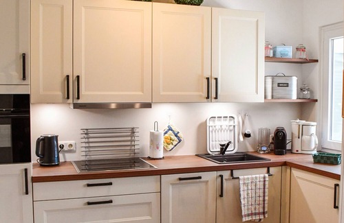 Wegberg House | Holiday home "Ferienhaus Zissi" with private outdoor sauna, garden, and WiFi