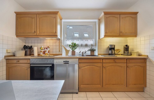 Wietze House | Holiday Home 'Ferienhaus Am Waldrand' with Private Terrace, Private Garden and Wi-Fi