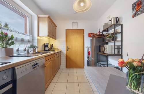 Wietze House | Holiday Home 'Ferienhaus Am Waldrand' with Private Terrace, Private Garden and Wi-Fi
