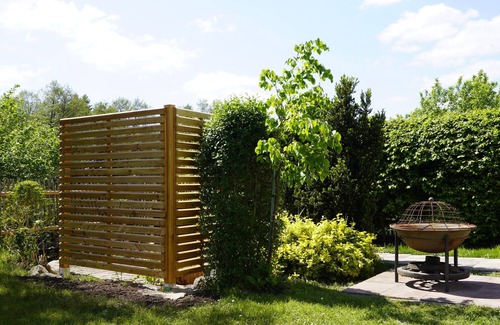 Muersbach House | Holiday Home 'Ferienhaus Ebern-Sölln' with Private Terrace, Private Garden and Wi-Fi