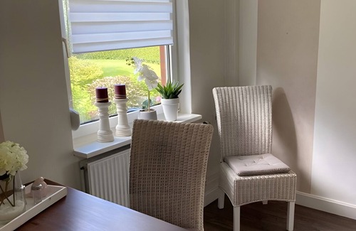 Marne House | Holiday Home 'Ferienhaus Marne' with Private Terrace, Private Garden and Wi-Fi