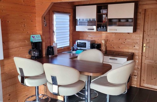 Stotternheim House | Holiday Home 'Ferienhaus Seeblick' with Lake View, Private Terrace and Air Conditioning
