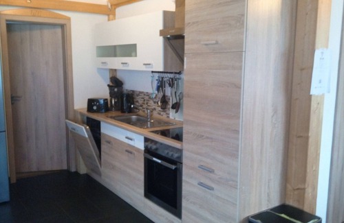 Wald House | Holiday Home 'Ferienwohnung Bachblick' with Private Terrace, Wi-Fi and Air Conditioning