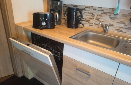 Wald House | Holiday Home 'Ferienwohnung Bachblick' with Private Terrace, Wi-Fi and Air Conditioning