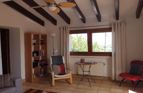 Son Macia House | Holiday Home 'Ferrer' with Mountain View, Private Pool and Wi-Fi