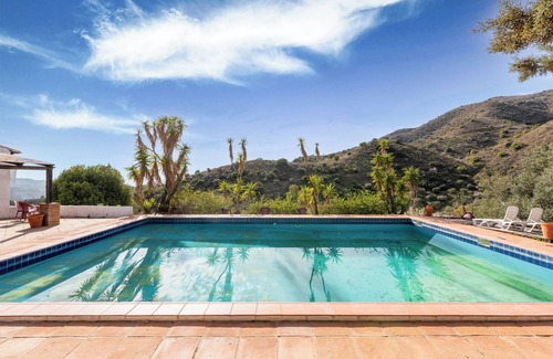 Palma-Palmilla House | Holiday Home 'Finca Arroyo De Las Adelfas' with Mountain View, Private Pool and Wi-Fi