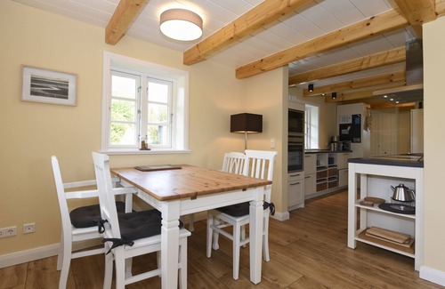 Oevenum House | Holiday home for 5 guests with 85m² in Oevenum (52106)