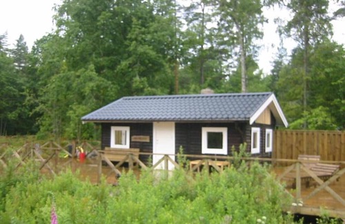 Astad House | Holiday home for two by the lake