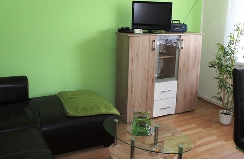 Dissen-Striesow House | Holiday home FraDo - holiday home, living room, bedroom, kitchen, shower/toilet and terrace