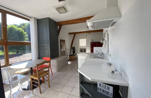 Domart-en-Ponthieu House | Holiday Home 'Domaine De L'olympe' with Wi-Fi