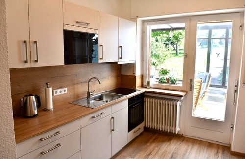 Arnsberg House | Holiday Home 'Fuchsbau Voßwinkel' with Private Terrace, Garden and Wi-Fi