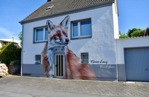 Arnsberg House | Holiday Home 'Fuchsbau Voßwinkel' with Private Terrace, Garden and Wi-Fi
