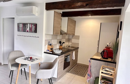 Masseret House | Holiday Home 'Gîte Cosy Forme Et Bien-être' with Shared Pool, Wi-Fi and Air Conditioning