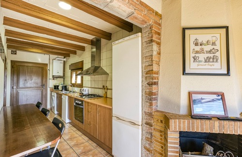 Santa Pellaia House | Holiday Home 'Gavarres2' with Mountain View, Private Pool and Private Terrace