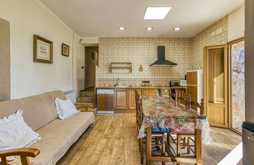 Santa Pellaia House | Holiday Home 'Gavarres1' with Mountain View, Private Pool and Private Terrace