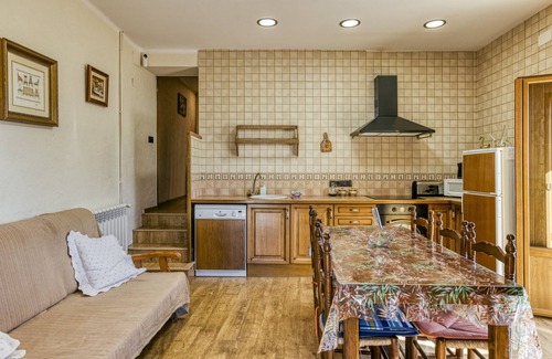 Santa Pellaia House | Holiday Home 'Gavarres1' with Mountain View, Private Pool and Private Terrace