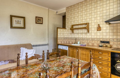 Santa Pellaia House | Holiday Home 'Gavarres1' with Mountain View, Private Pool and Private Terrace