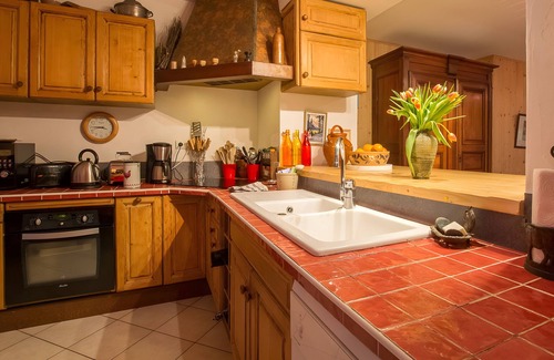 Verrens-Arvey House | Holiday Home 'Gite Sources D'Arvey' with Balcony and Wi-Fi