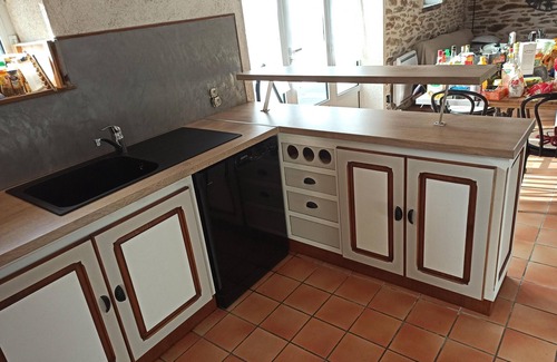 Fresselines House | Holiday Home 'Gîte Le Puyrajaud' with Private Terrace, Private Garden and Wi-Fi