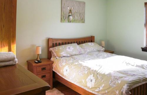 Uig House | Holiday Home Glenn Cottage by Interhome