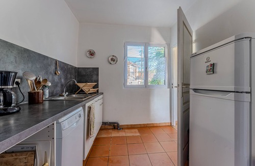 Belin-Beliet House | Holiday Home 'Grange Au Tilleul' with Private Garden and Wi-Fi