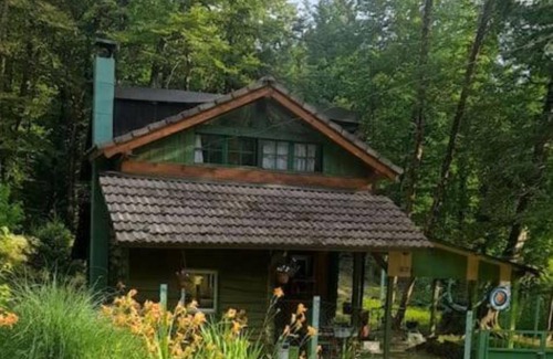 Samobor House | Holiday Home Green Side Cottage