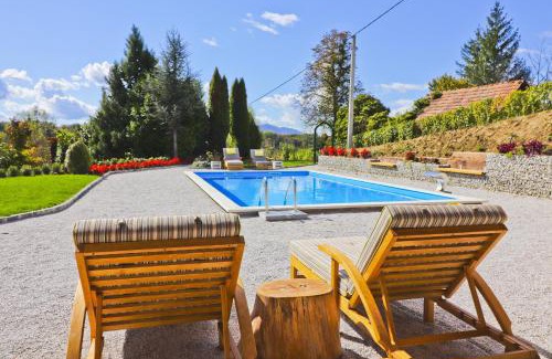 Donja Voca Villa | Holiday Home Grga-Three Bedroom House with Swimming Pool