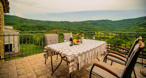 Kircija House | Holiday Home Grimalda