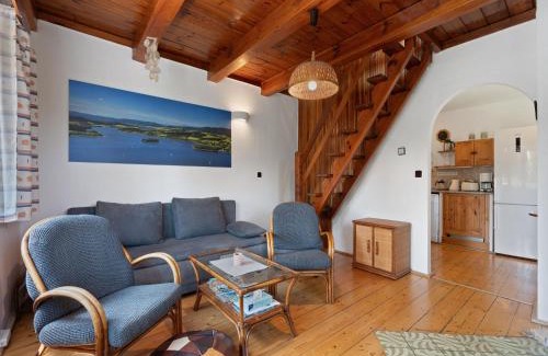 Karlovy Dvory House | Holiday Home Hůrka by Interhome