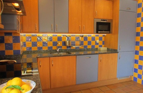 Larraul House | Holiday Home 'Harrizko Etxea' with Mountain View, Private Terrace and Air Conditioning