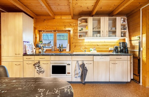 Scheibenberg House | Holiday Home 'Haus Grün' suitable for wheelchairs