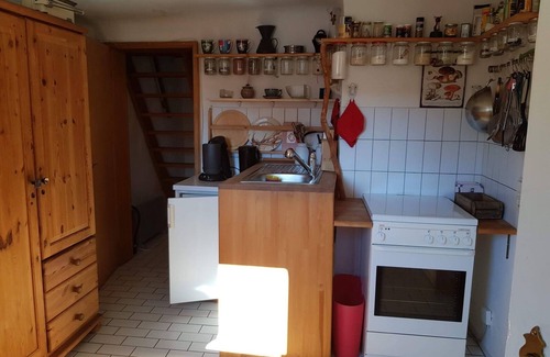 Willmars House | Holiday Home "Haus He rhönspatz iert" with Garden & Wi-Fi