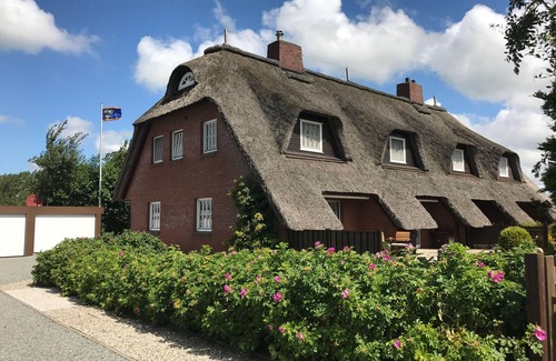 Eiderstedt House | Holiday home Haus Landlust