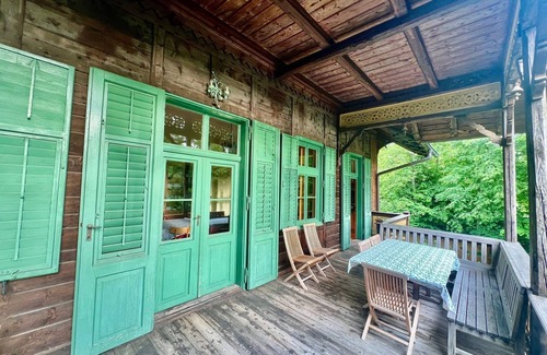 Igls House | Holiday Home 'Haus Tanegg' with Mountain View, Private Balcony and Wi-Fi